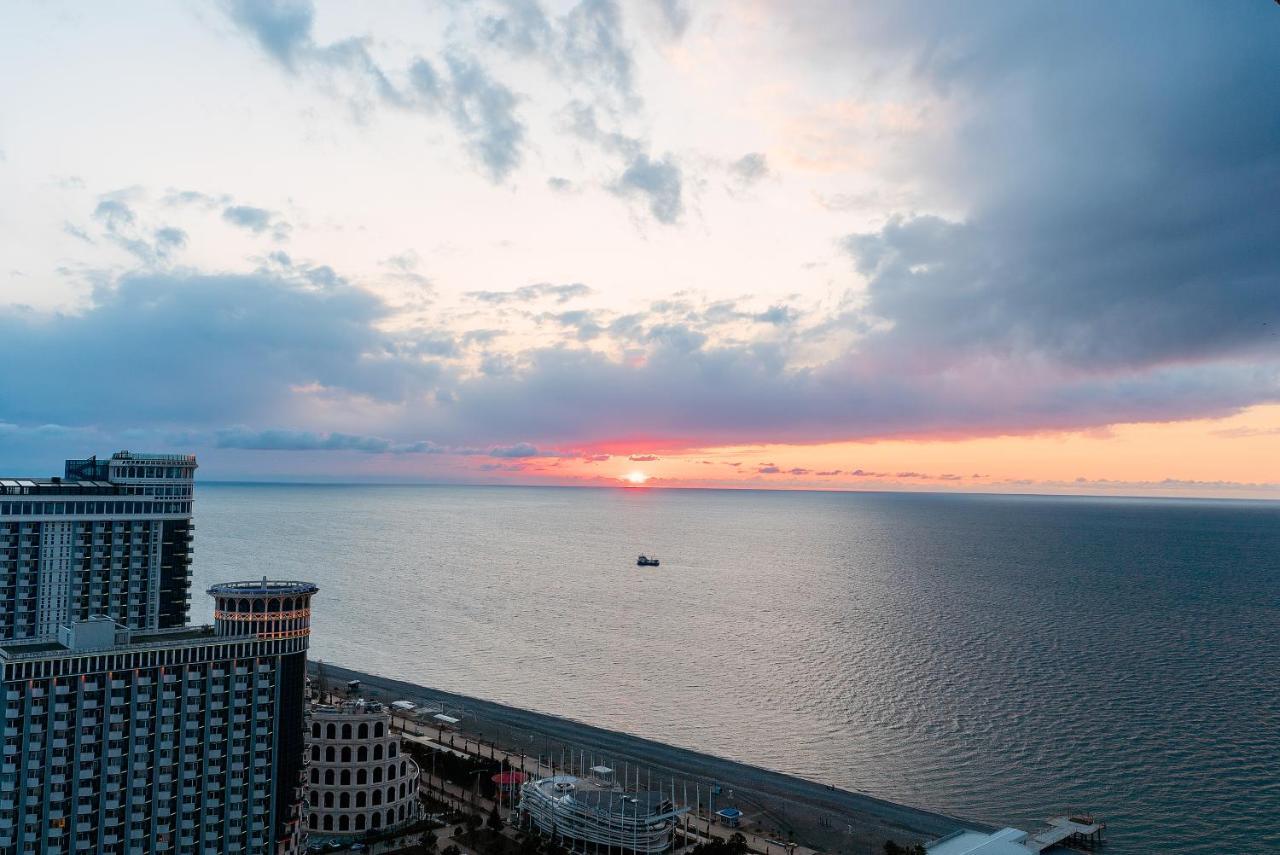 Gc Apartments Batumi Exterior foto